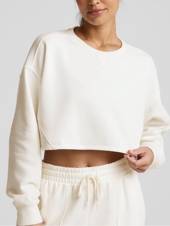 Beyond Yoga Tops - Beyond Yoga LuxeFleece Cropped Crewneck Sweatshirt in Cream Size M